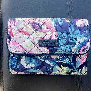 Vera Bradley Walet